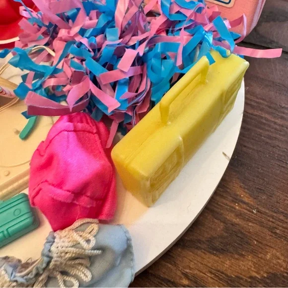 Vintage Barbie accessories Pom poms hats towel briefcases purse radio record - Picture 6 of 9